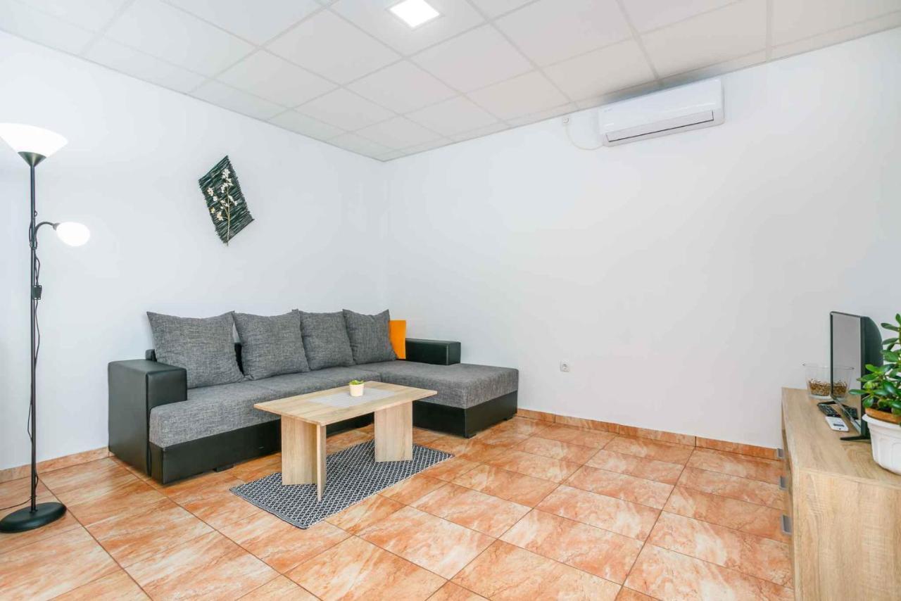 Apartments In Cizici/Insel Krk 31083 Exterior foto